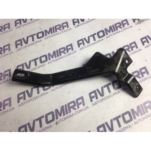 Кронштейн проводки рульової рейки Opel Insignia 2008-2017 13325795